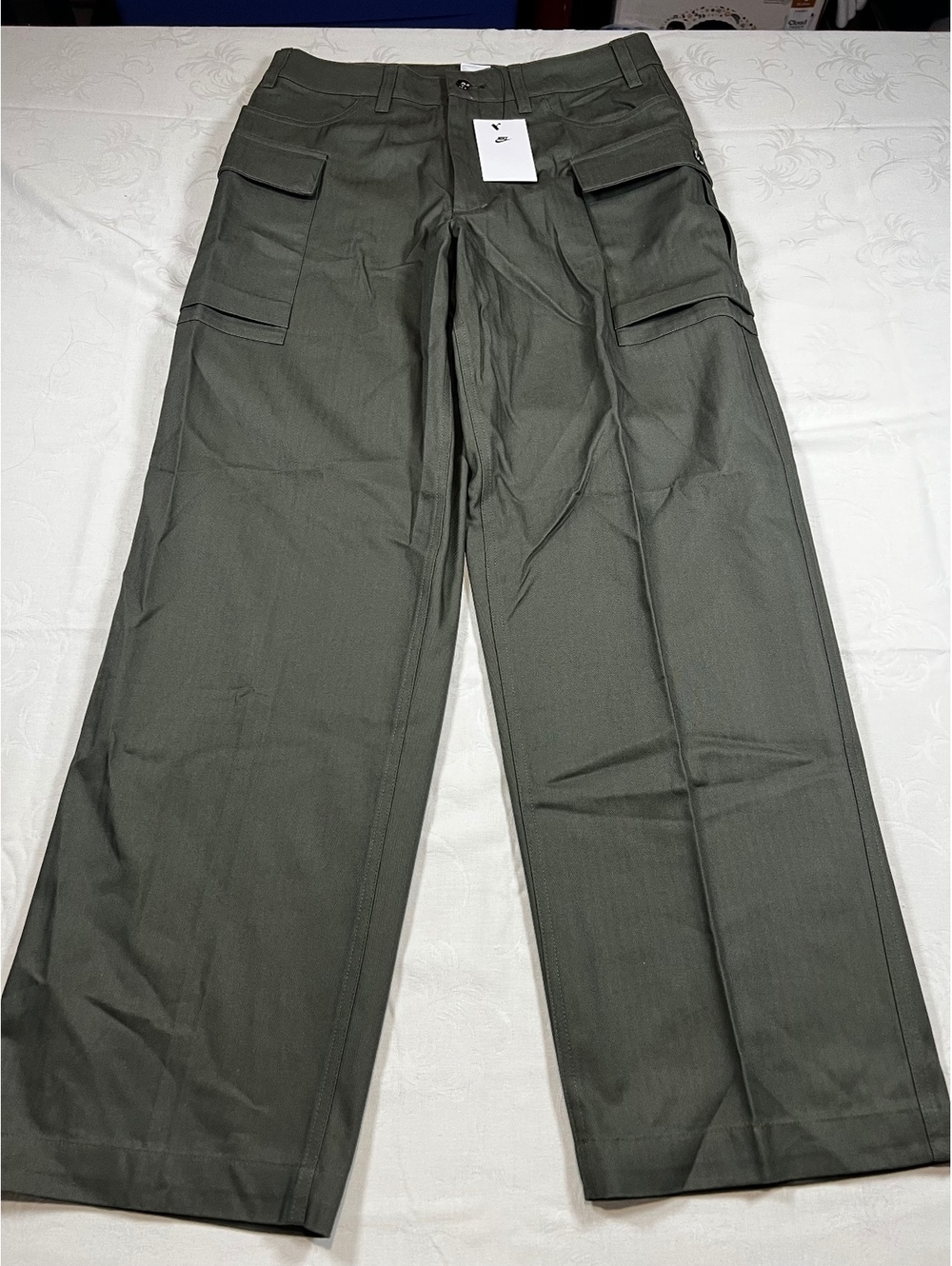 NEW Nike Mens Olive Green Woven Cargo Utility Straight Leg Pants Size 32x30